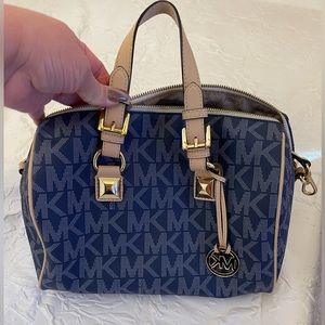 MK tote